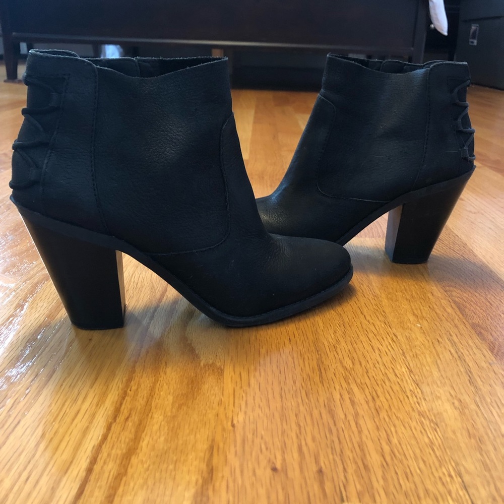 Jessica Simpson Bootie